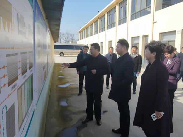 新聞=縣政府王縣長等各級領導一行，蒞臨我司指導檢查生態(tài)循環(huán)養(yǎng)殖工作02.jpg