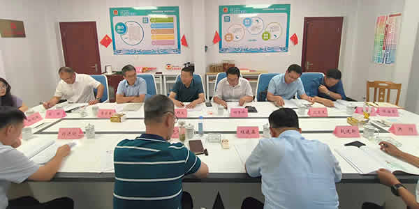 新聞=新疆察布查爾縣關(guān)縣長一行蒞臨公司調(diào)研洽談合作事宜03.jpg